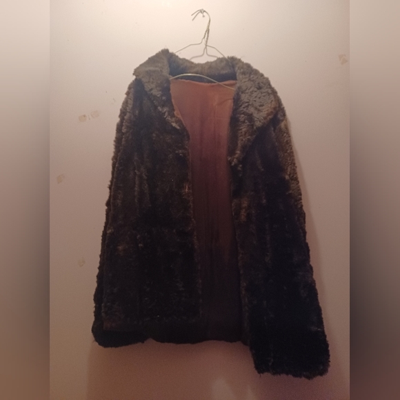 AUTHENTIC VINTAGE FUR COAT - Picture 1 of 2